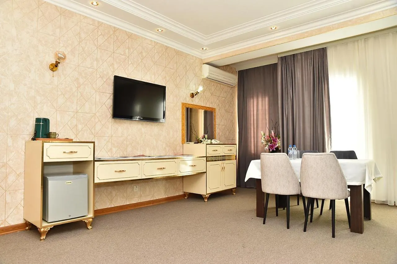 Karat Inn Hotel Baku 3*,