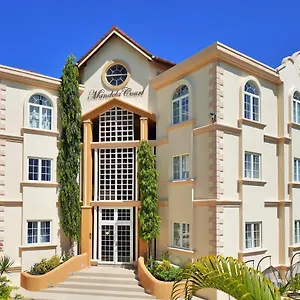 Aparthotel Mandela Court Grenada Lance aux Epines